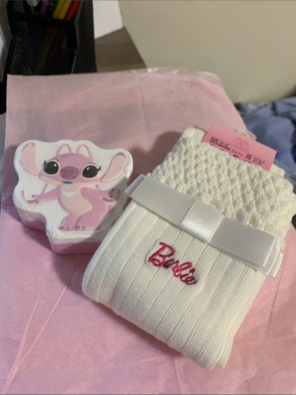 Fun Set. Barbie Cream Ribbed Socks 5.5 -7.5 and Lilo Bath Bomb